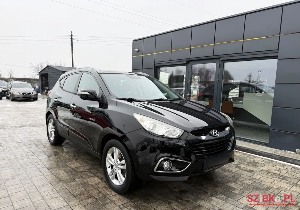 2012' Hyundai ix35 photo #1