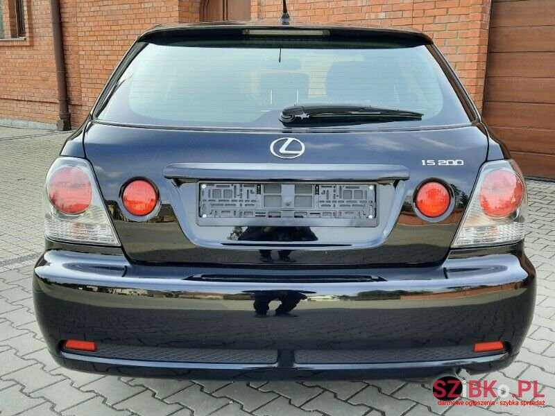 2004' Lexus IS 200 photo #5