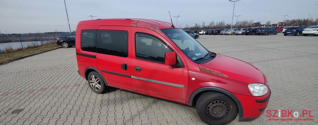 2010' Opel Combo photo #2