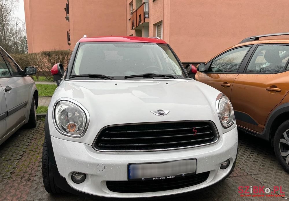 2013' MINI Countryman One photo #2