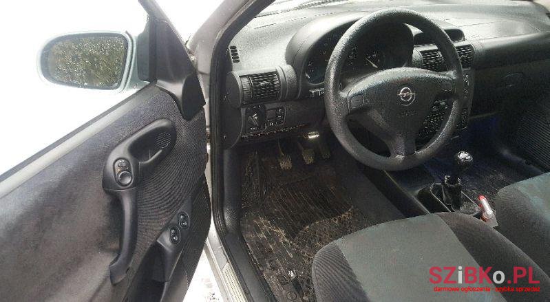 2000' Opel Corsa photo #2