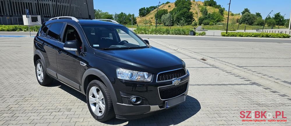 2011' Chevrolet Captiva 2.2 D Ltz photo #4