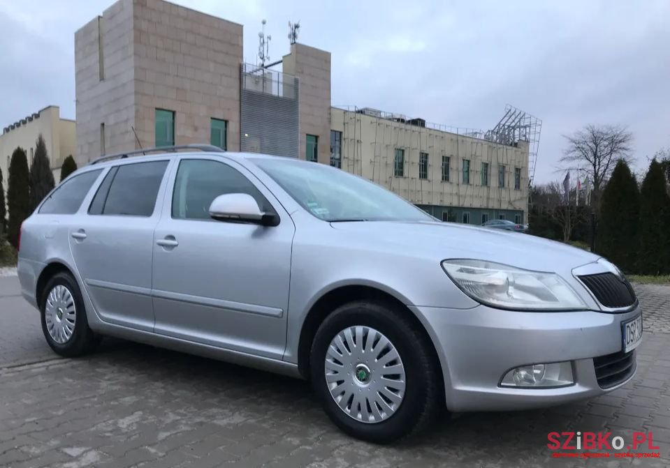 2012' Skoda Octavia photo #2