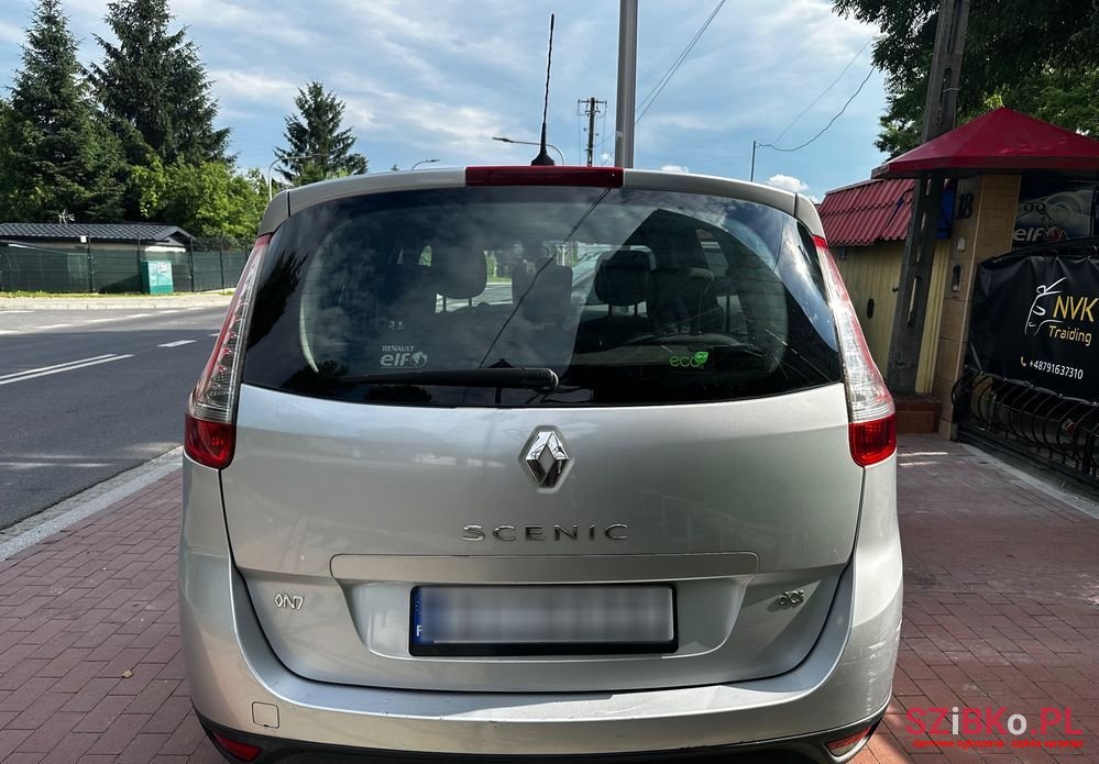 2010' Renault Grand Scenic photo #6