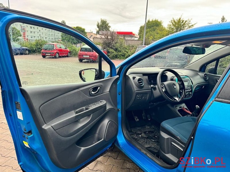 2016' Renault Captur photo #6