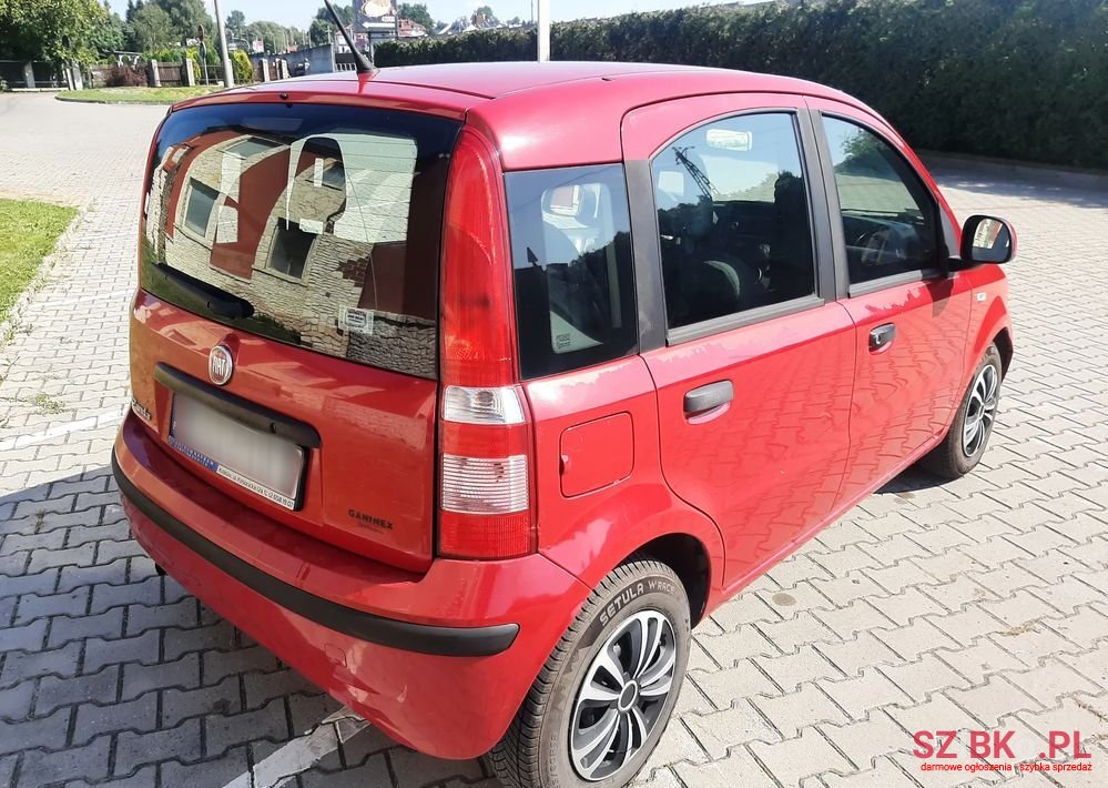 2010' Fiat Panda photo #5