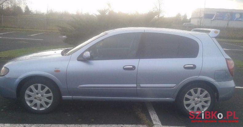 2004' Nissan Almera photo #1