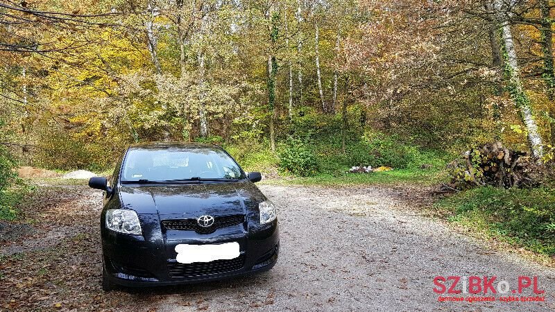 2009' Toyota Auris photo #1