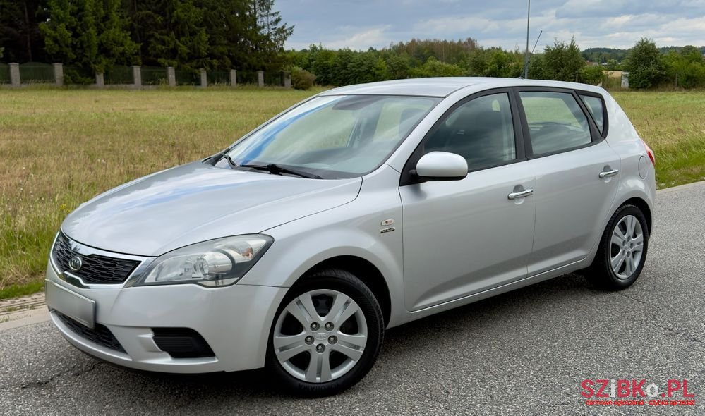 2011' Kia Ceed 1.4 Comfort photo #1