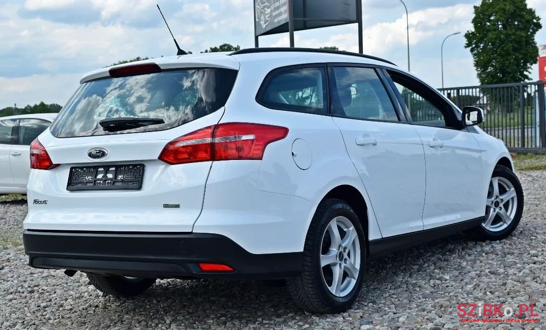 2016' Ford Focus photo #3