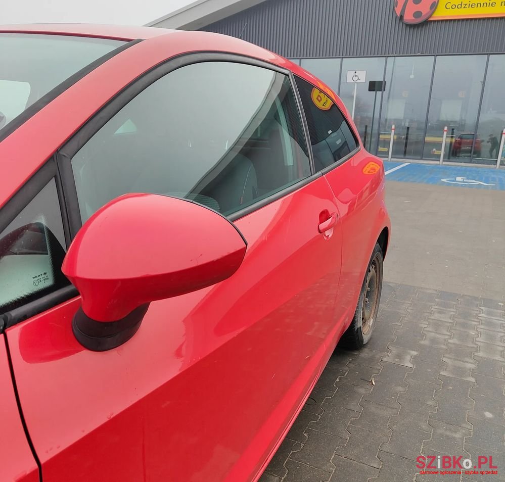 2009' SEAT Ibiza photo #3