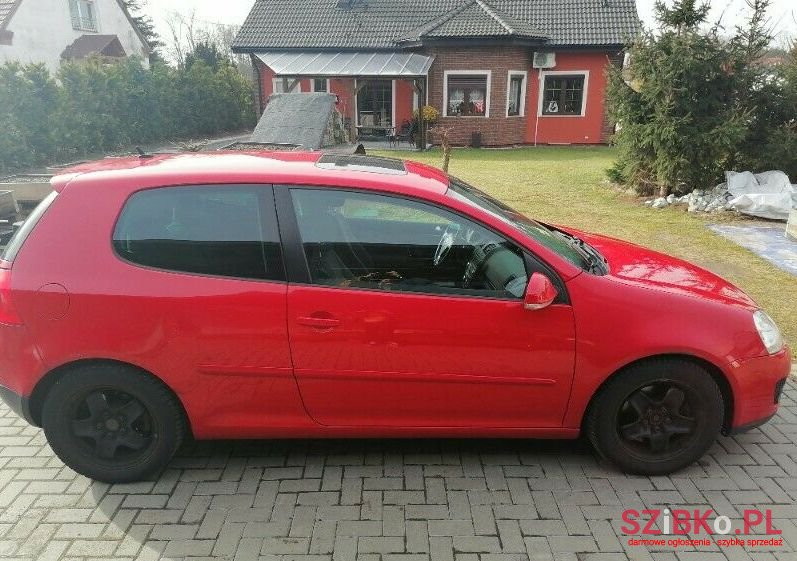 2006' Volkswagen Golf photo #1