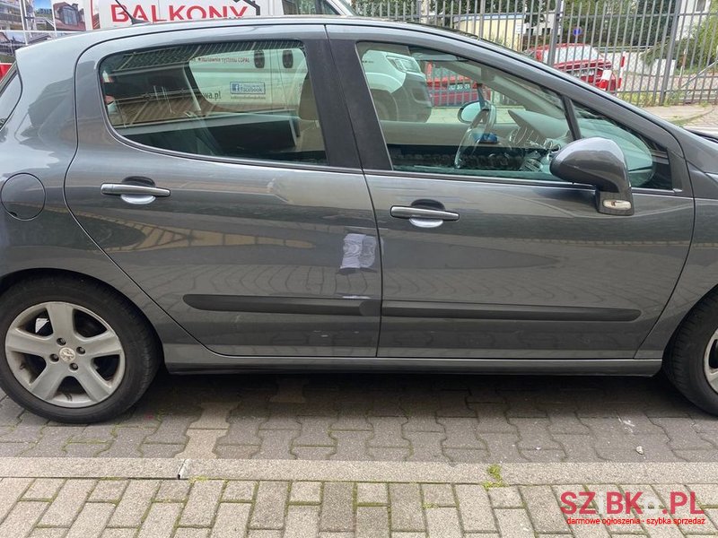 2008' Peugeot 308 photo #6