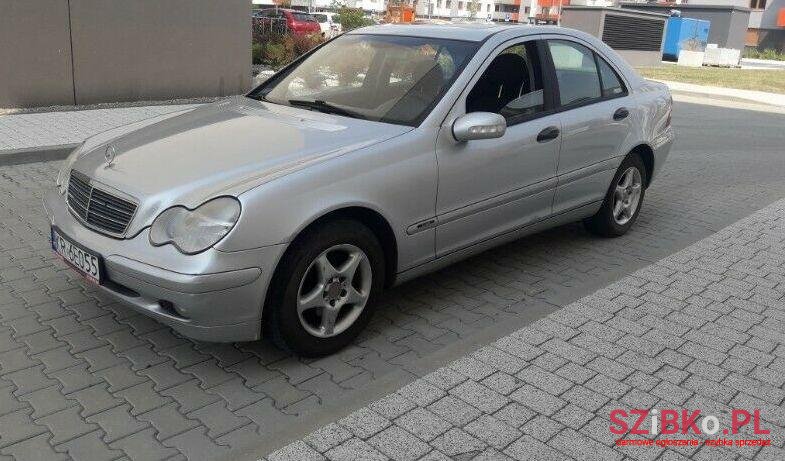 2002' Mercedes-Benz Klasa C photo #1