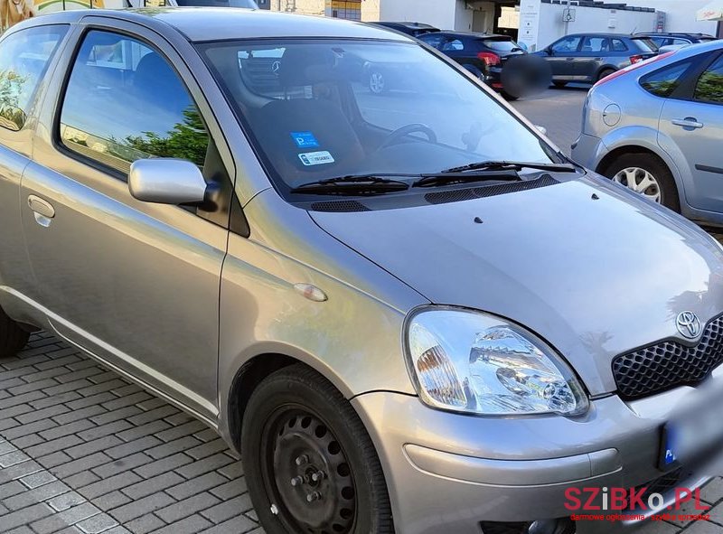 2005' Toyota Yaris photo #1