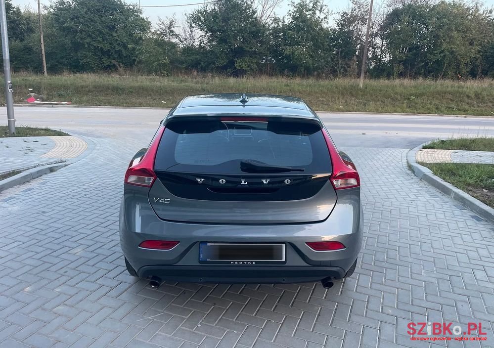 2017' Volvo V40 photo #4