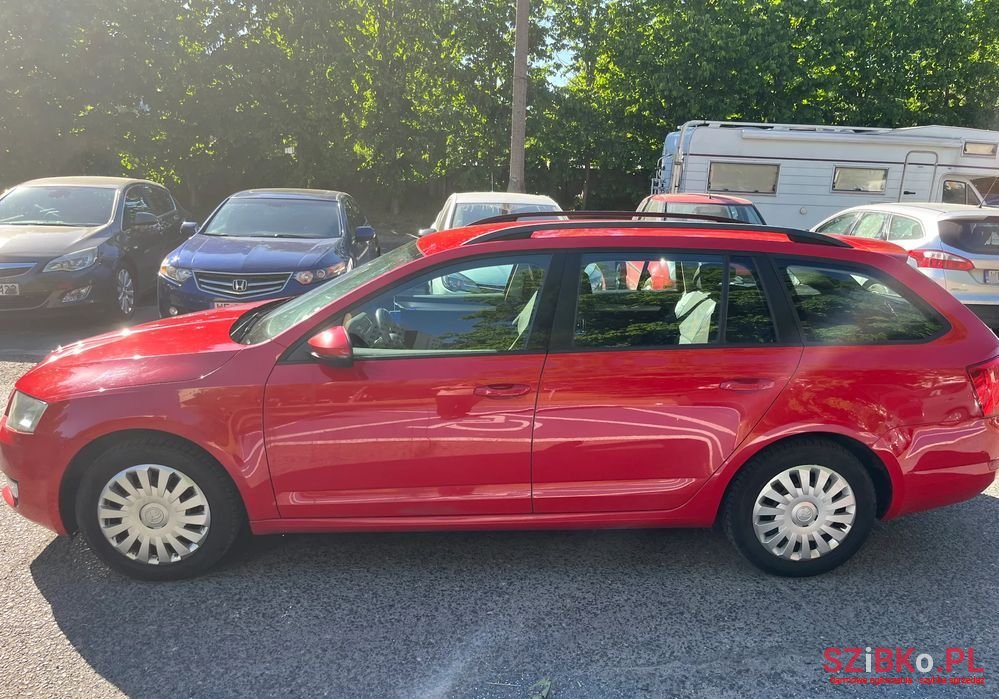 2013' Skoda Octavia 1.6 Tdi Ambition photo #3