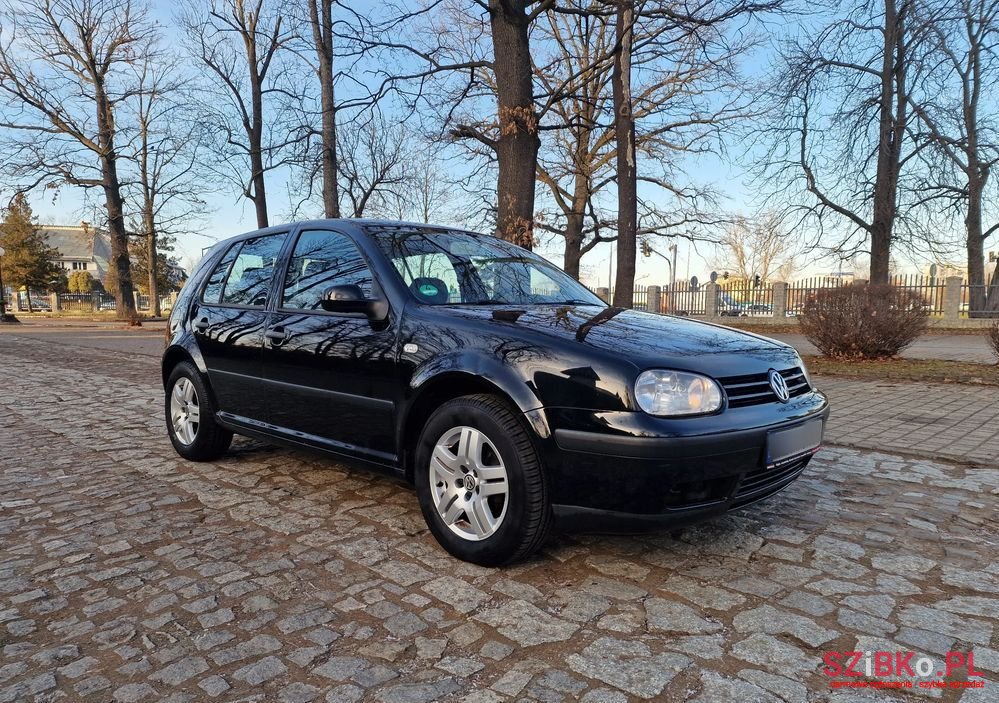 2002' Volkswagen Golf 1.4 Sportline photo #2