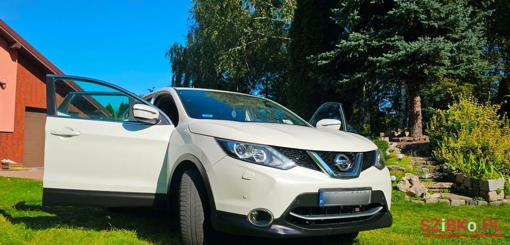 2015' Nissan Qashqai photo #1