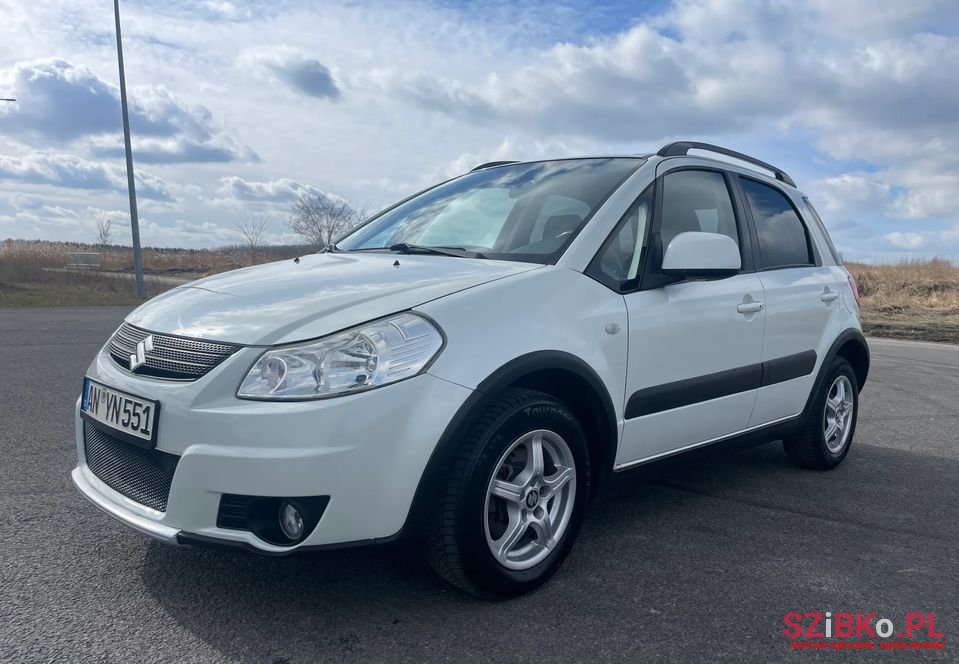 2008' Suzuki SX4 photo #3