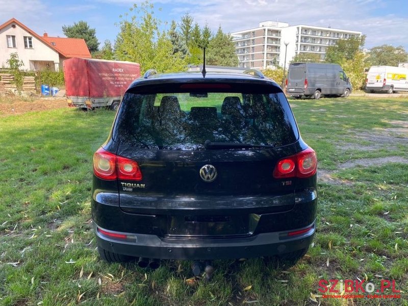 2008' Volkswagen Tiguan photo #4