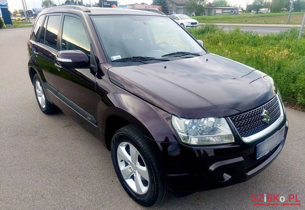2009' Suzuki Grand Vitara 2.0 Comfort photo #3
