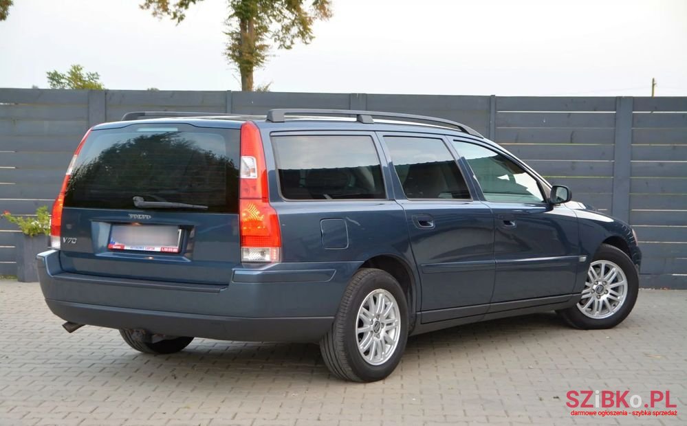 2005' Volvo V70 photo #3