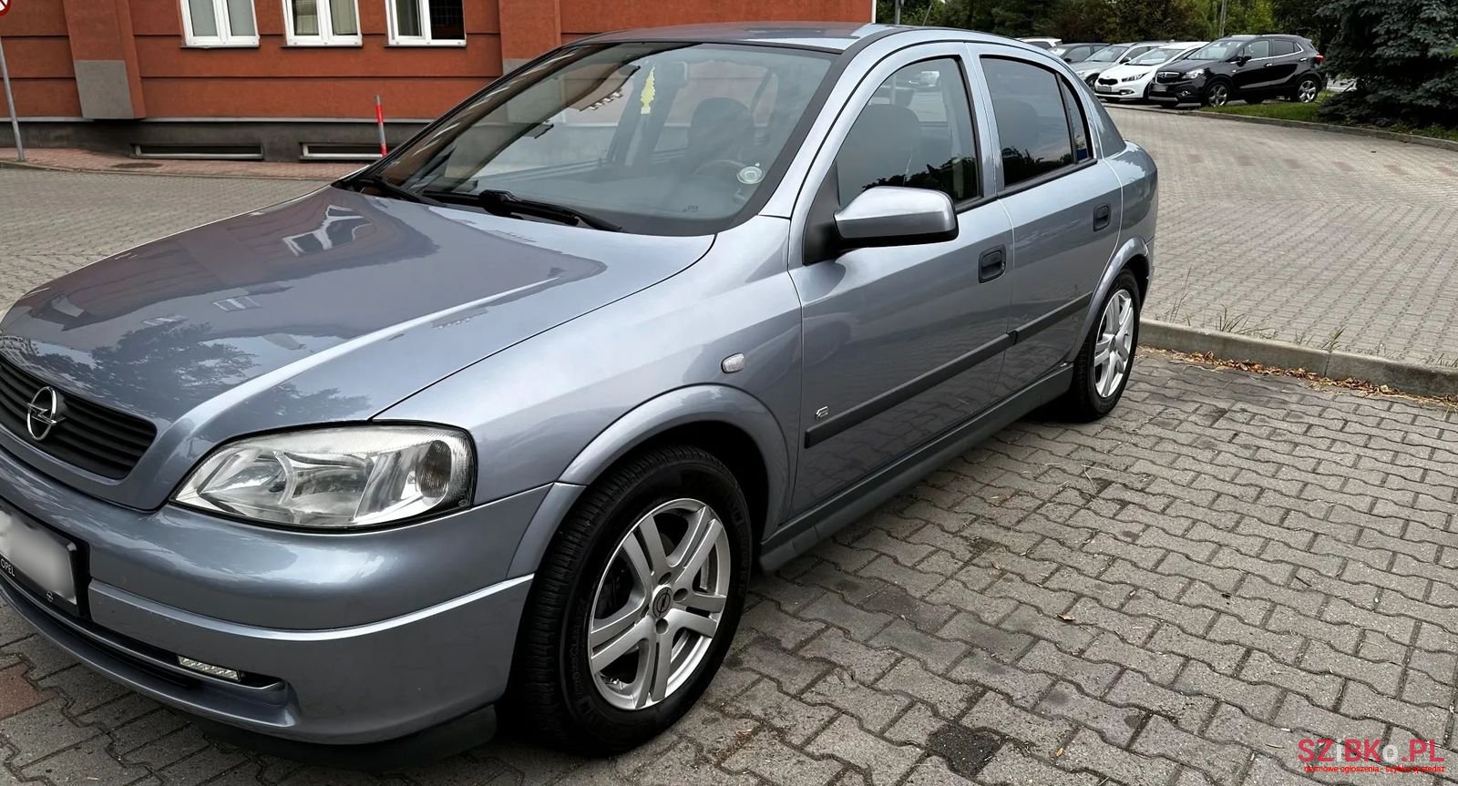 2005' Opel Astra photo #1