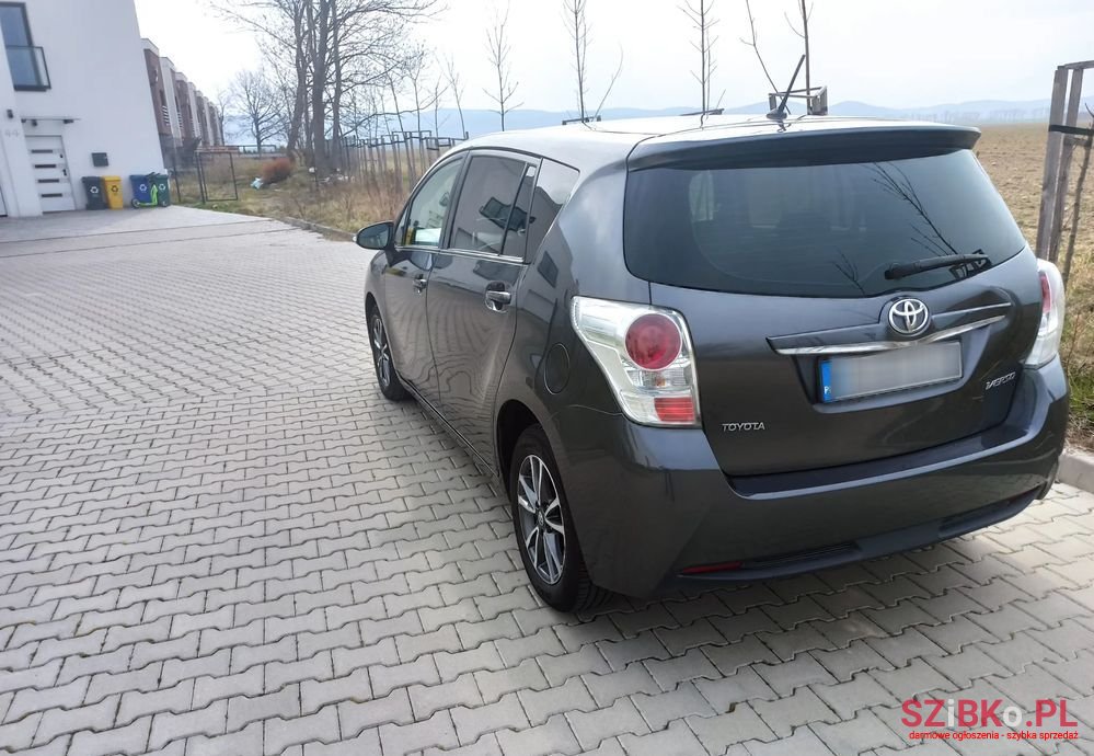 2014' Toyota Verso photo #5