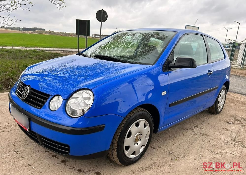 2003' Volkswagen Polo photo #2