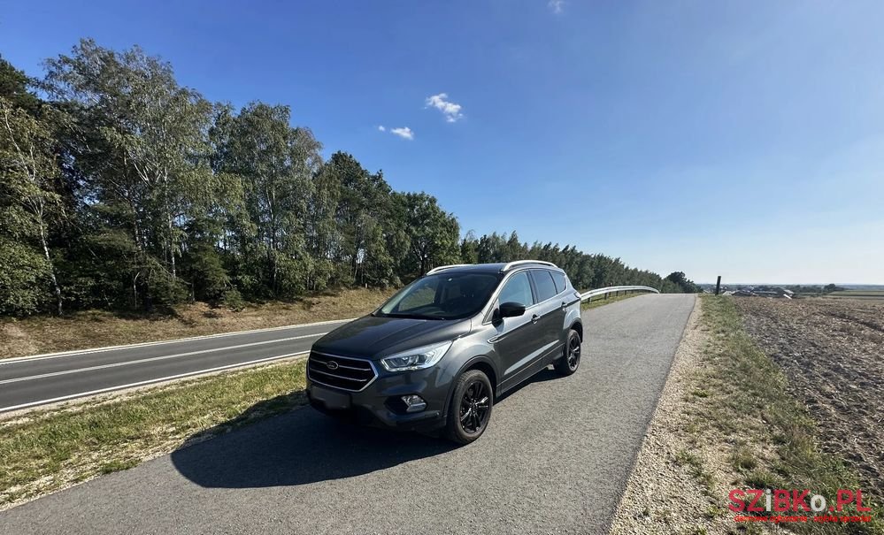 2019' Ford Kuga 2.0 Ecoblue Titanium photo #1