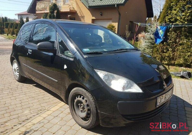 2007' Mitsubishi Colt photo #1