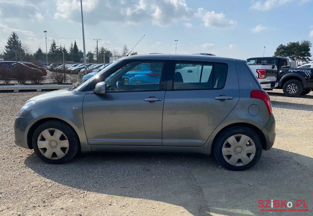 2007' Suzuki Swift photo #6