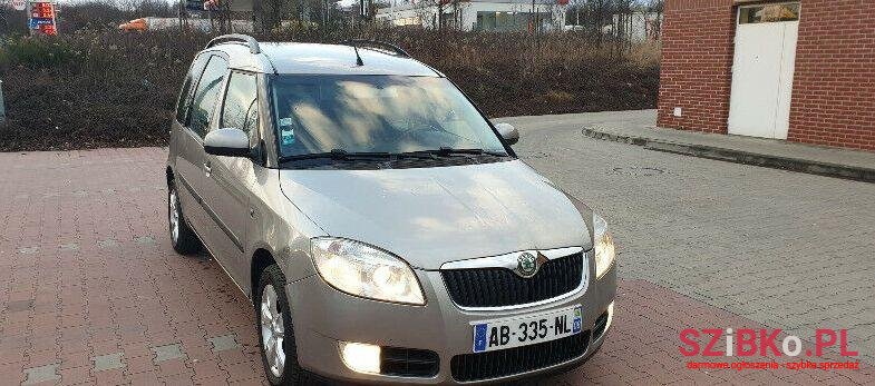 2009' Skoda Roomster photo #1