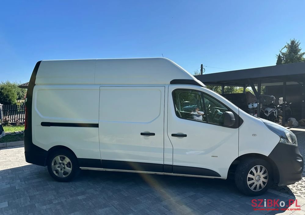 2015' Opel Vivaro photo #4