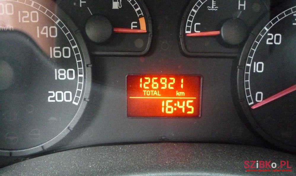 2005' Fiat Punto photo #2