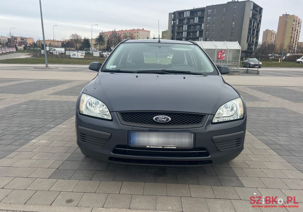 2007' Ford Focus photo #2