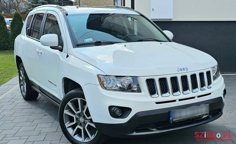 2017' Jeep Compass photo #2