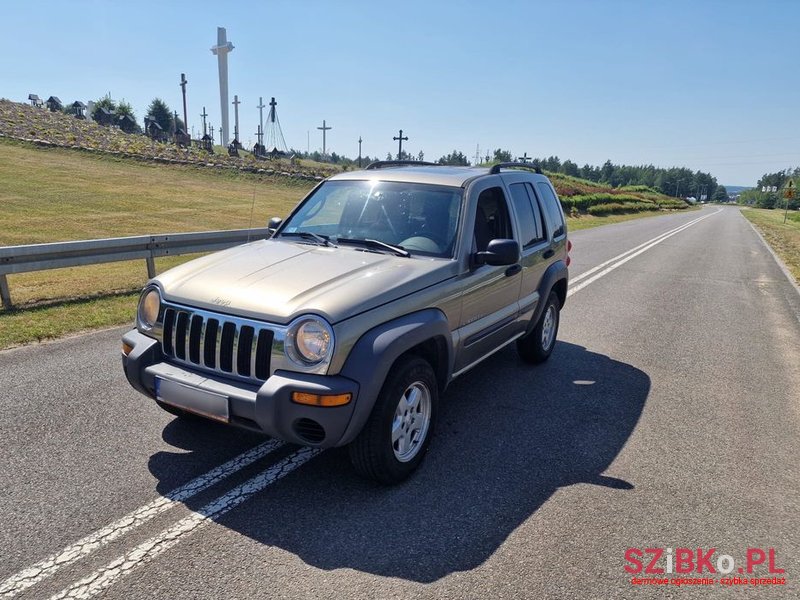 2004' Jeep Liberty 3.7 4X4 photo #6