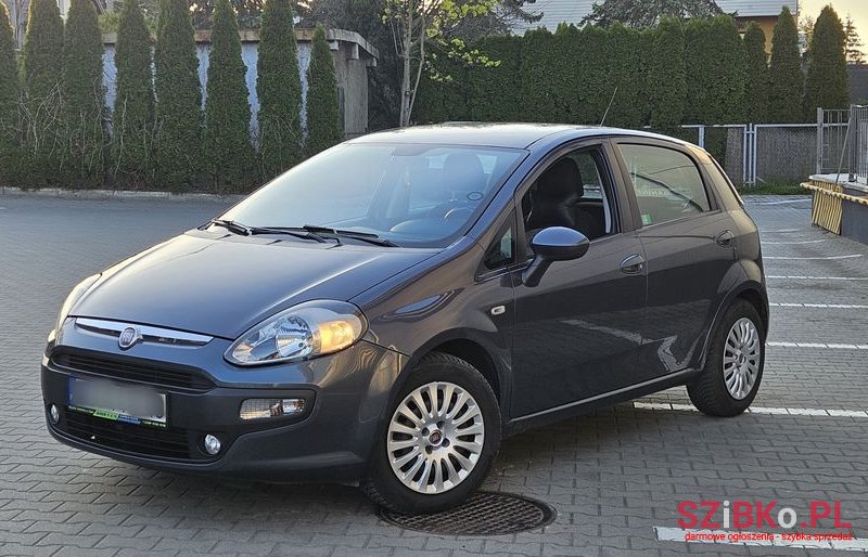 2010' Fiat Punto Evo photo #6