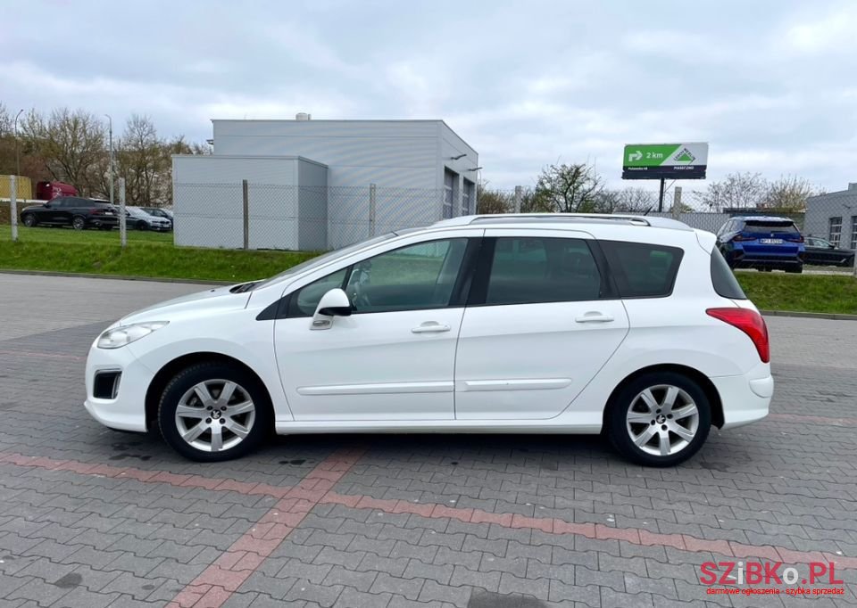 2011' Peugeot 308 photo #4