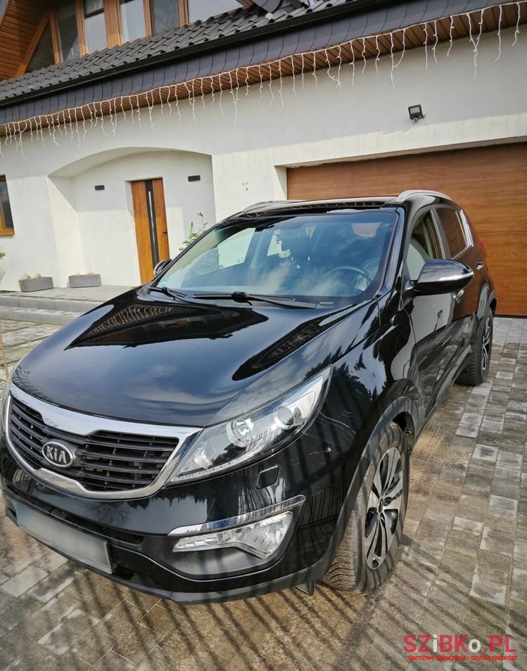 2011' Kia Sportage 1.7 Crdi M 2Wd photo #1