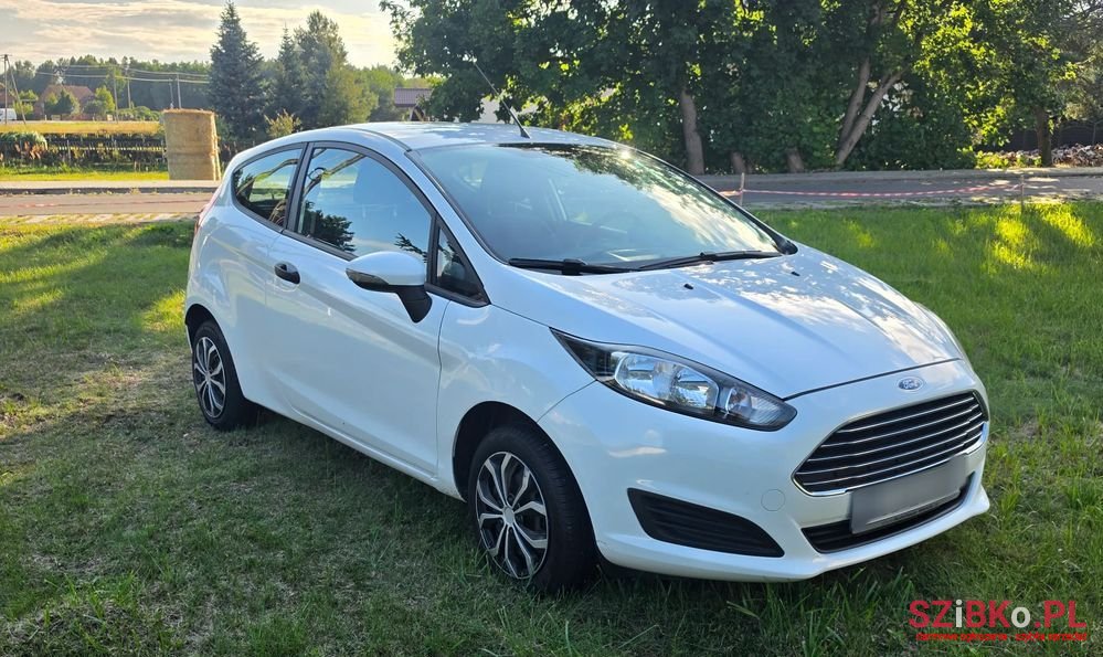 2014' Ford Fiesta 1.25 Trend Edition photo #3