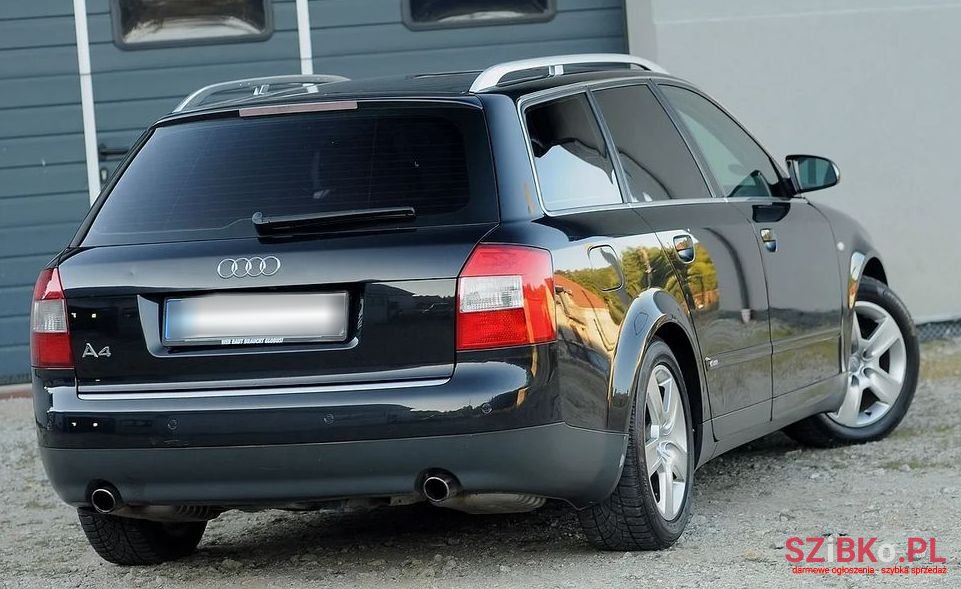 2002' Audi A4 Avant 1.8T photo #3