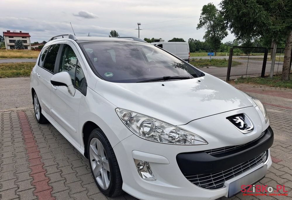 2010' Peugeot 308 120 Vti Platinum photo #1