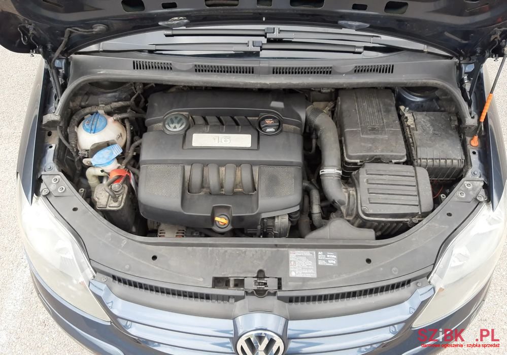 2007' Volkswagen Golf Plus 1.6 Tour photo #3