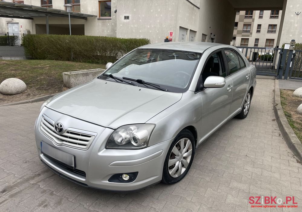 2008' Toyota Avensis photo #1