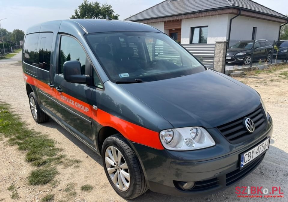 2009' Volkswagen Caddy photo #1