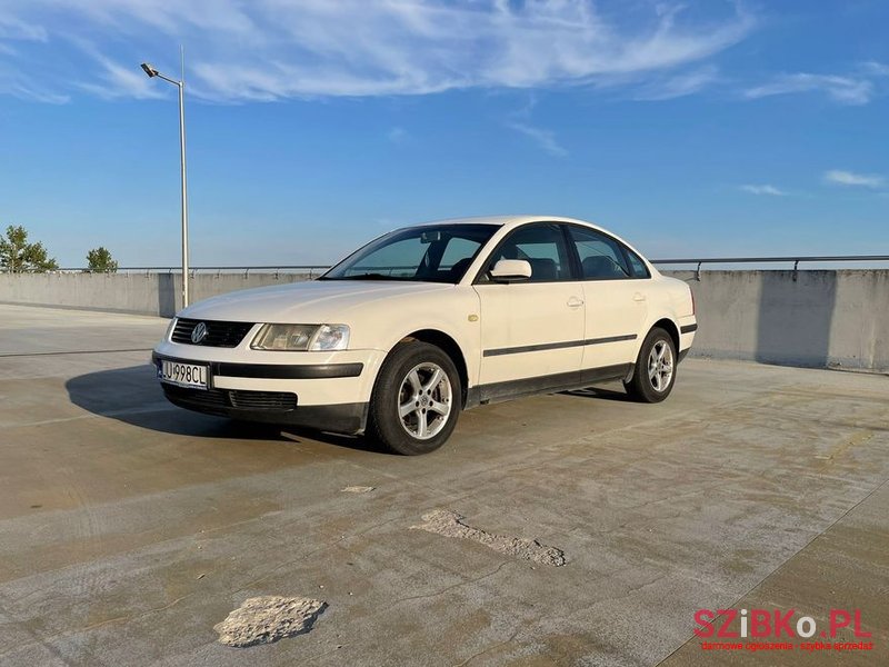 1999' Volkswagen Passat photo #2