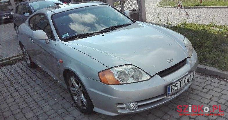 2002' Hyundai Coupe photo #1